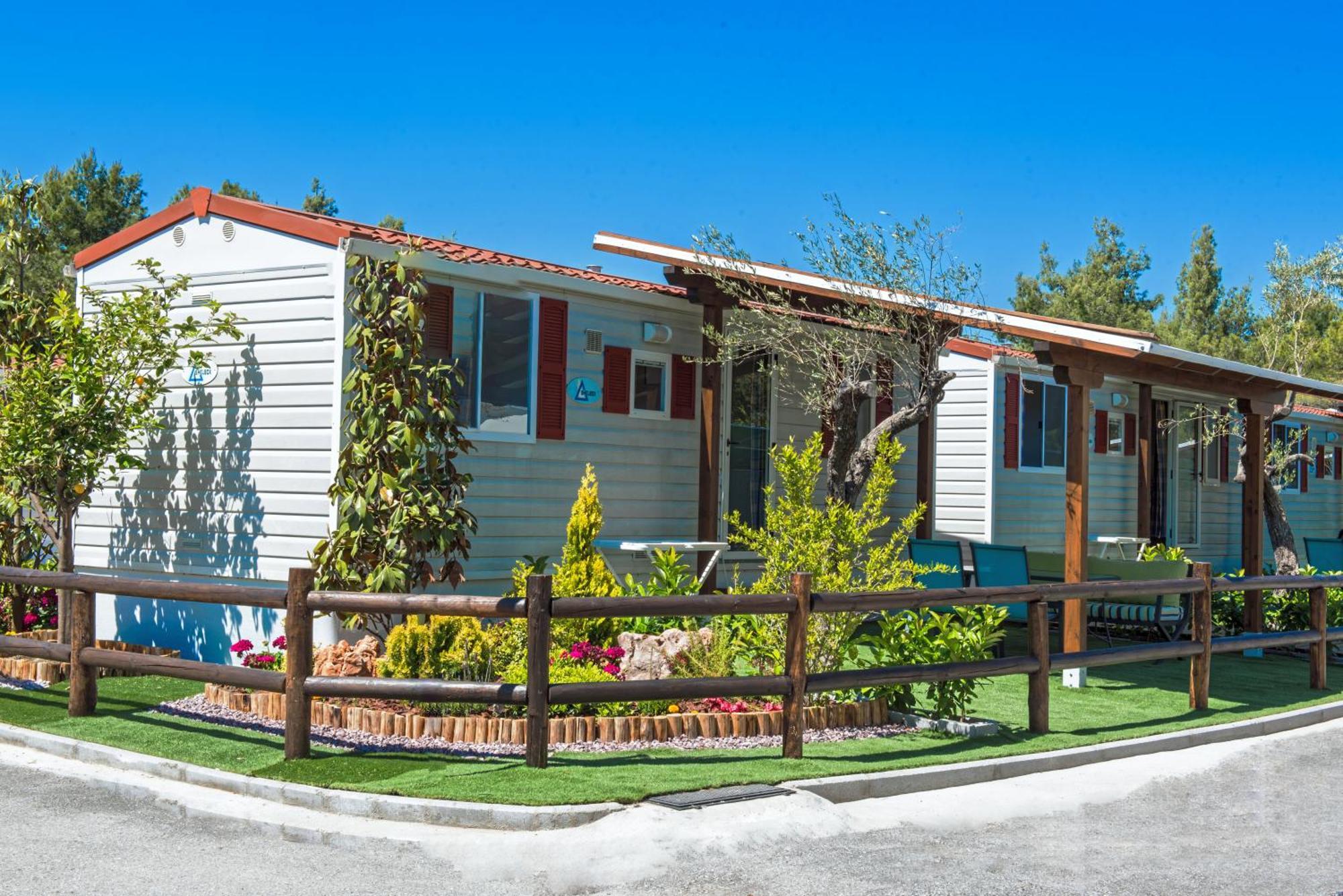 Camping Castello نيوس مارماراس المظهر الخارجي الصورة