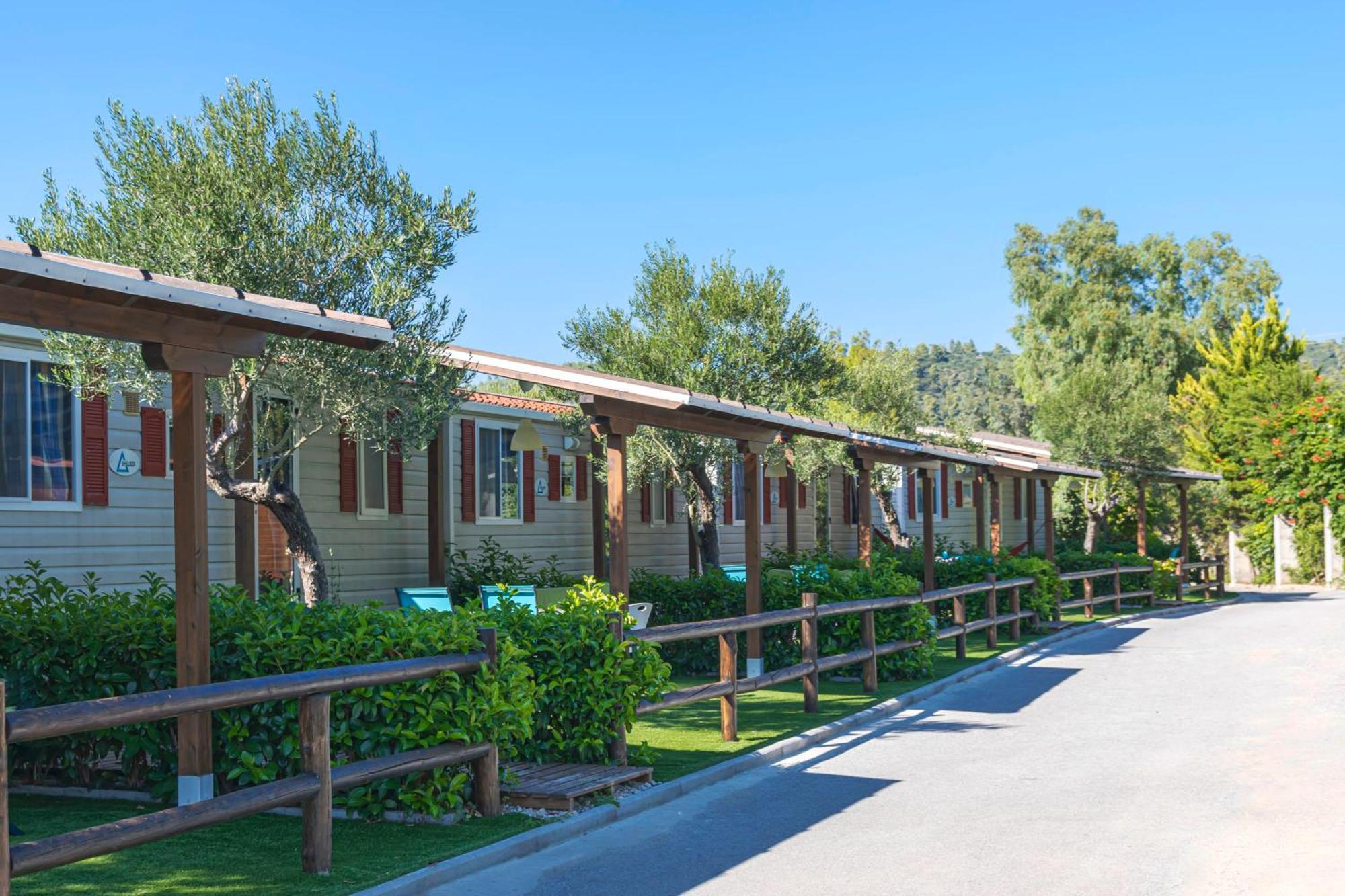 Camping Castello نيوس مارماراس المظهر الخارجي الصورة